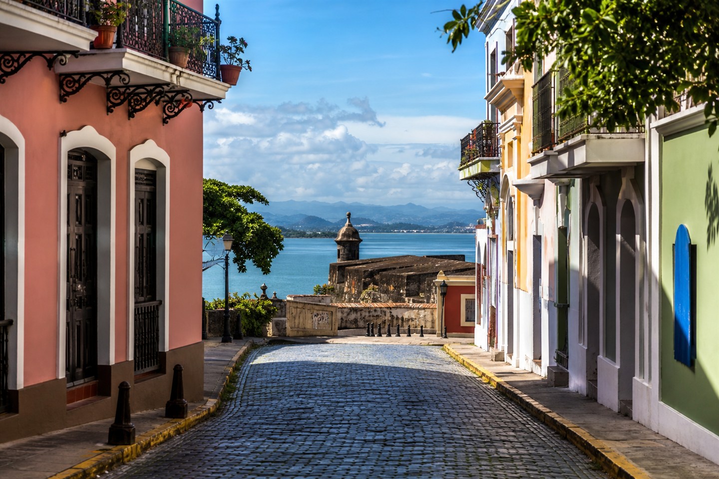 La Casita Blanca